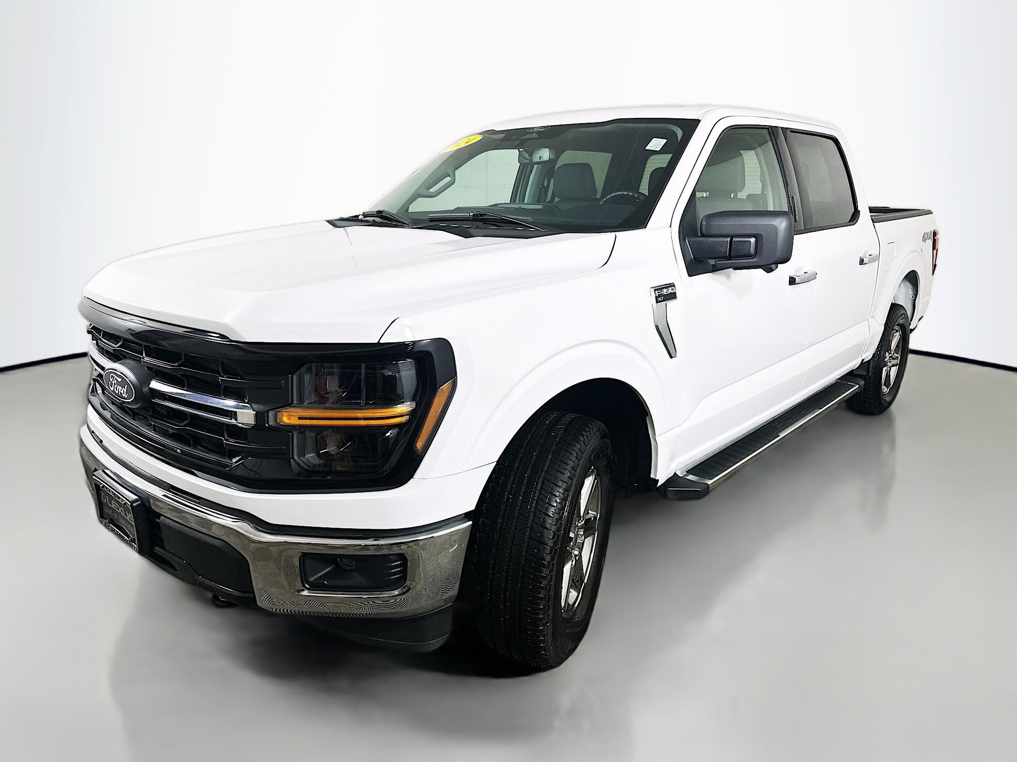 Used 2024 Ford F150 XLT w/ Tow/Haul Package AWD/4WD image 3