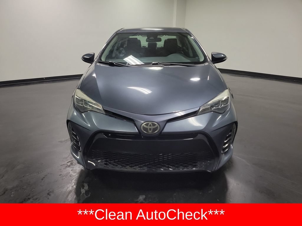 Used 2018 Toyota Corolla SE FWD image 2