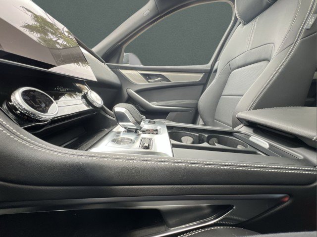 New 2026 Jaguar F-PACE R-Dynamic S image 30