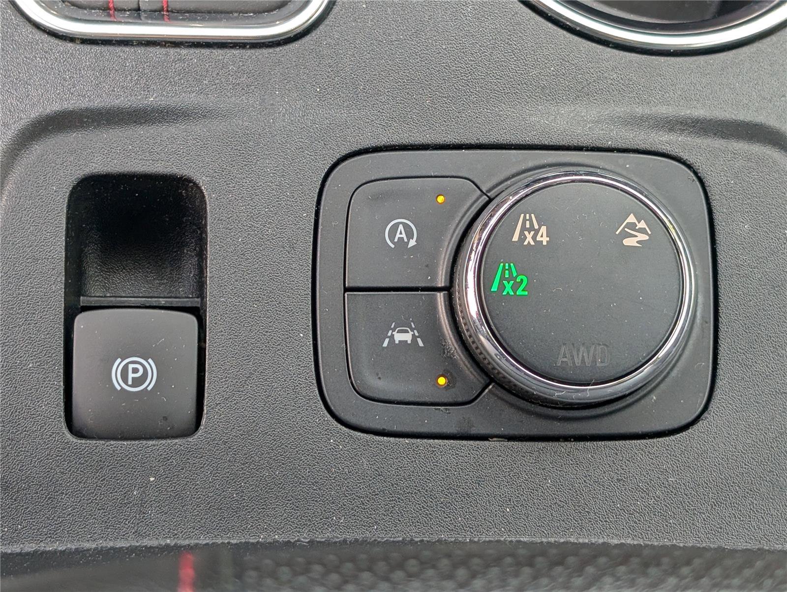 Used 2023 Chevrolet Traverse RS w/ LPO, Cargo Package image 28