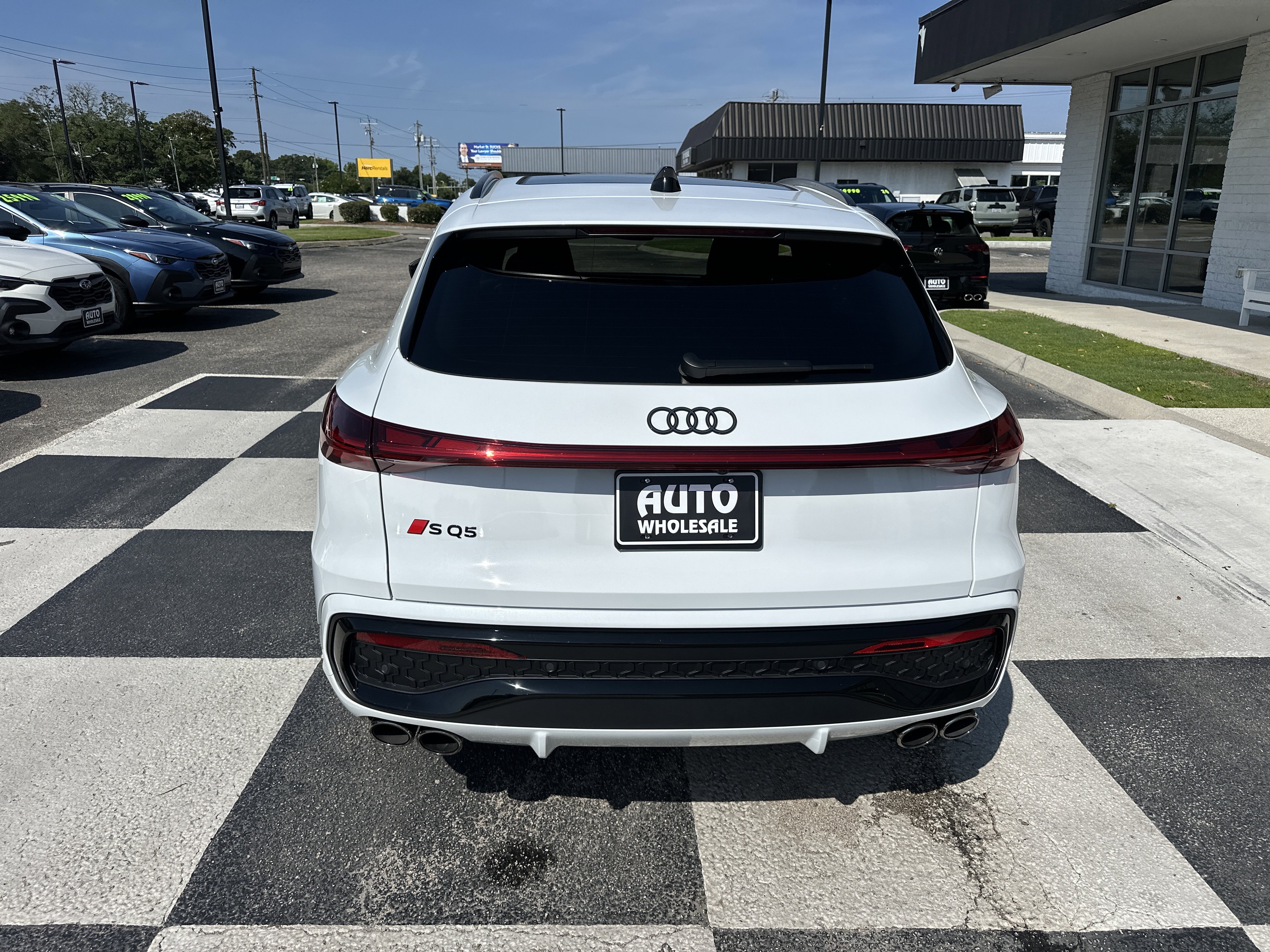 Used 2025 Audi SQ5 Prestige AWD/4WD image 4