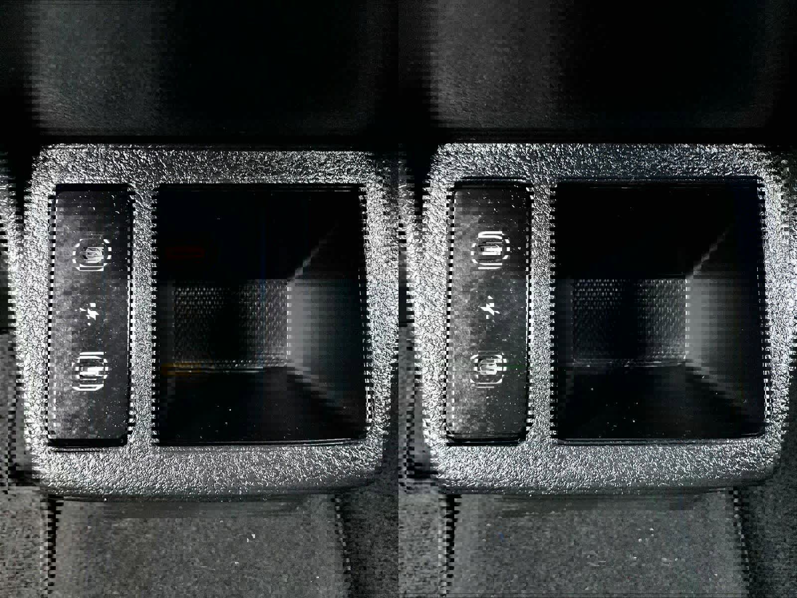 Used 2024 Kia Seltos SX image 28