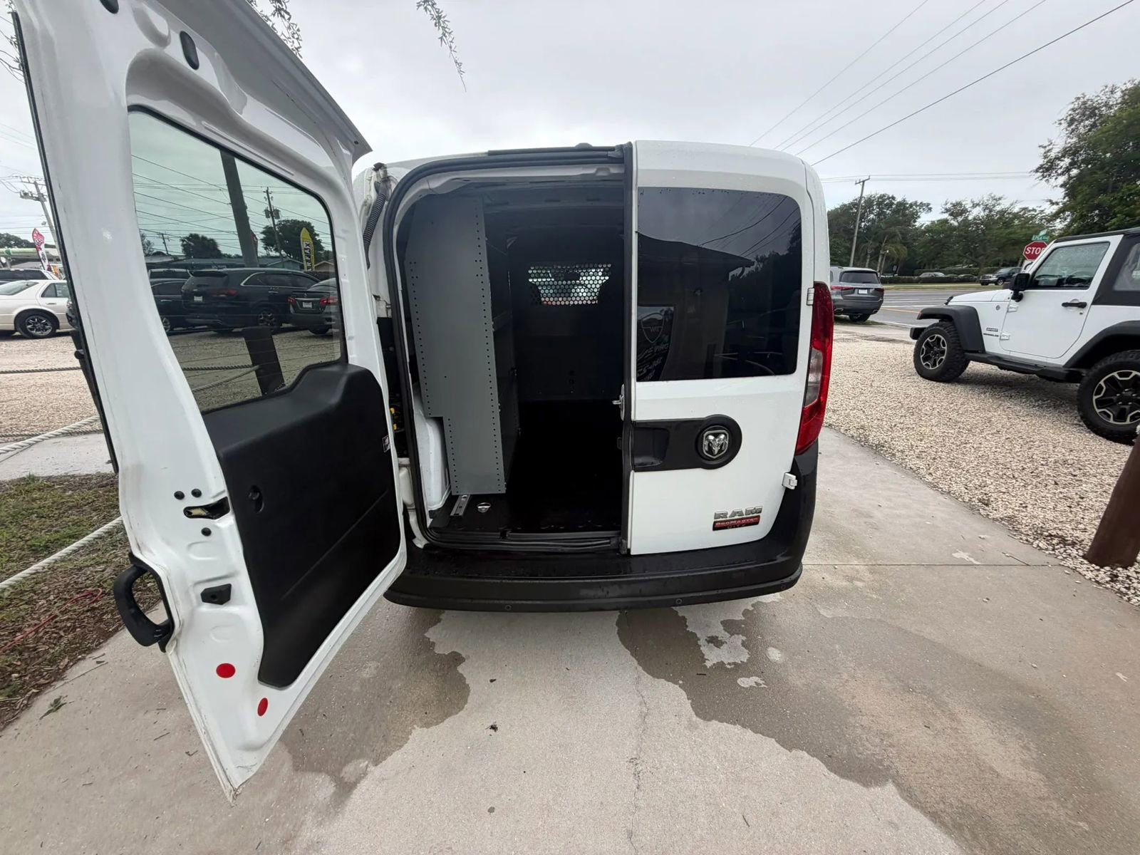 Used 2017 RAM ProMaster City Tradesman w/ Rear Back-up Camera Group FWD image 16