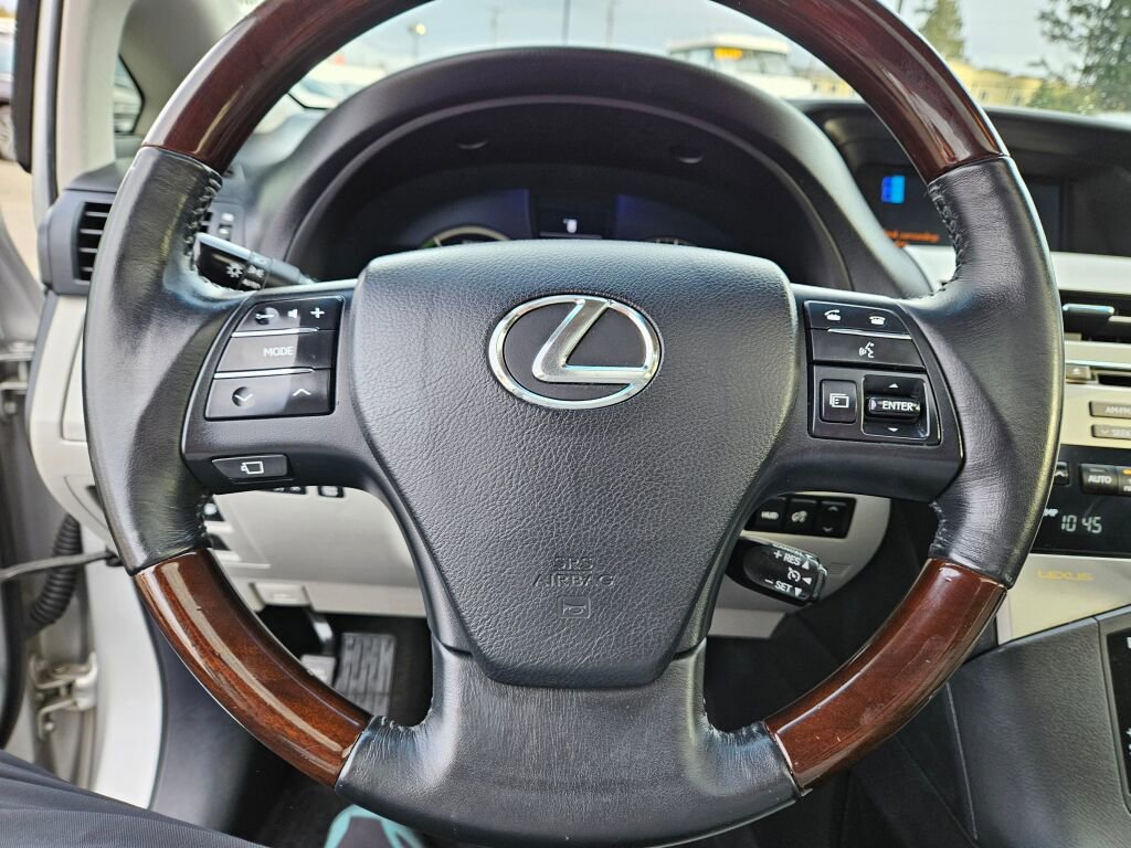 Used 2012 Lexus RX 450h AWD w/ Luxury Pkg image 19