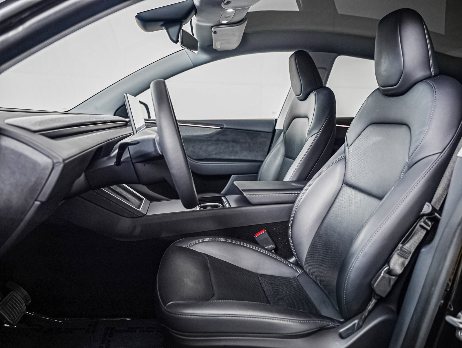 Used 2026 Tesla Model Y 2WD image 8