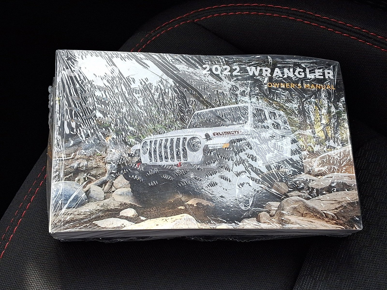 Used 2022 Jeep Wrangler Rubicon w/ LED Lighting Group AWD/4WD image 25