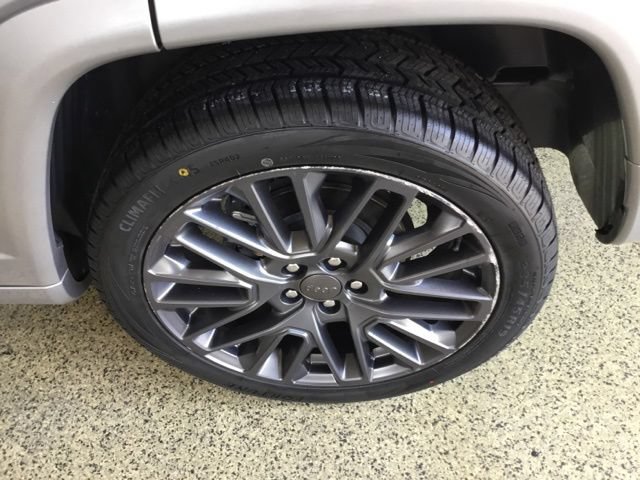 Used 2022 Jeep Compass High Altitude AWD/4WD image 11