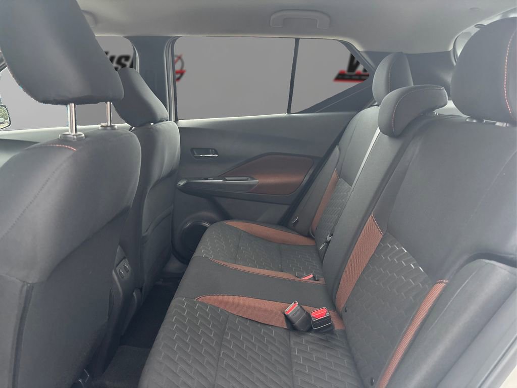 Used 2024 Nissan Kicks SR image 10