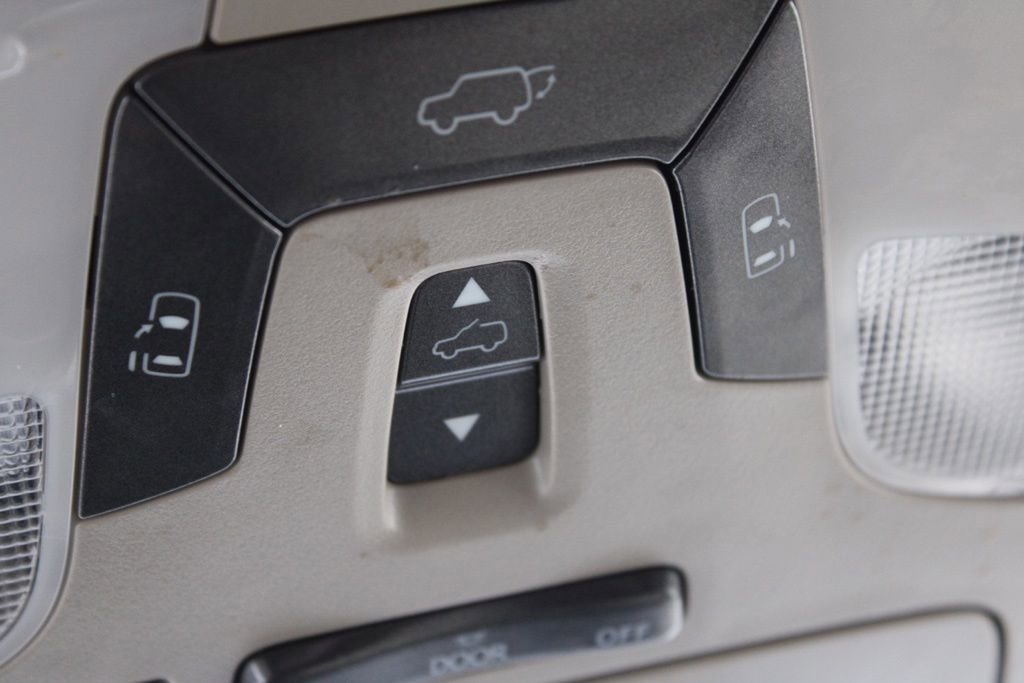 Used 2017 Toyota Sienna XLE Premium image 32