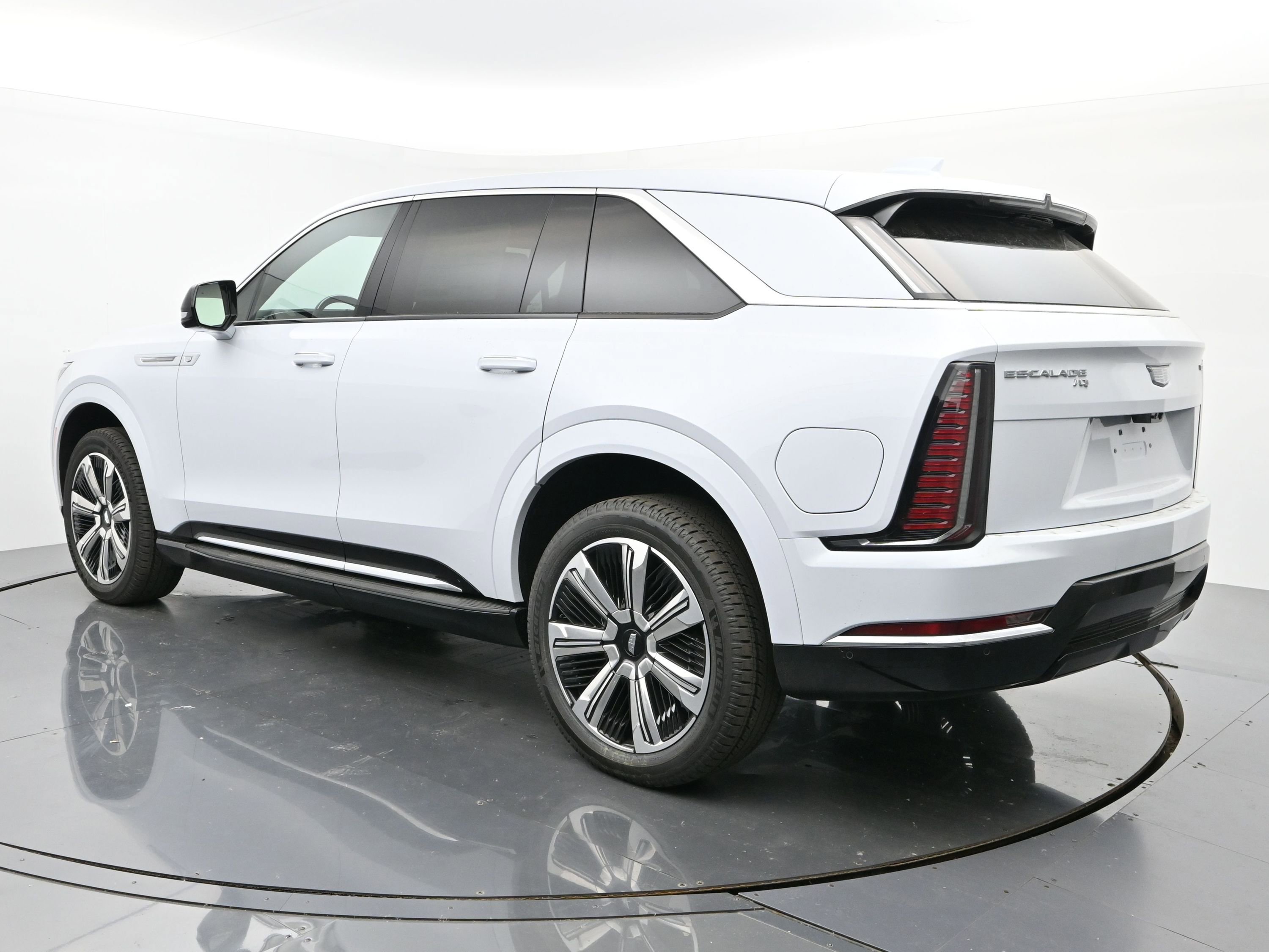 New 2026 Cadillac Escalade IQ Luxury 2 image 3