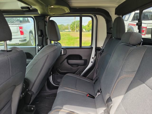 Used 2024 Jeep Gladiator Sport image 25