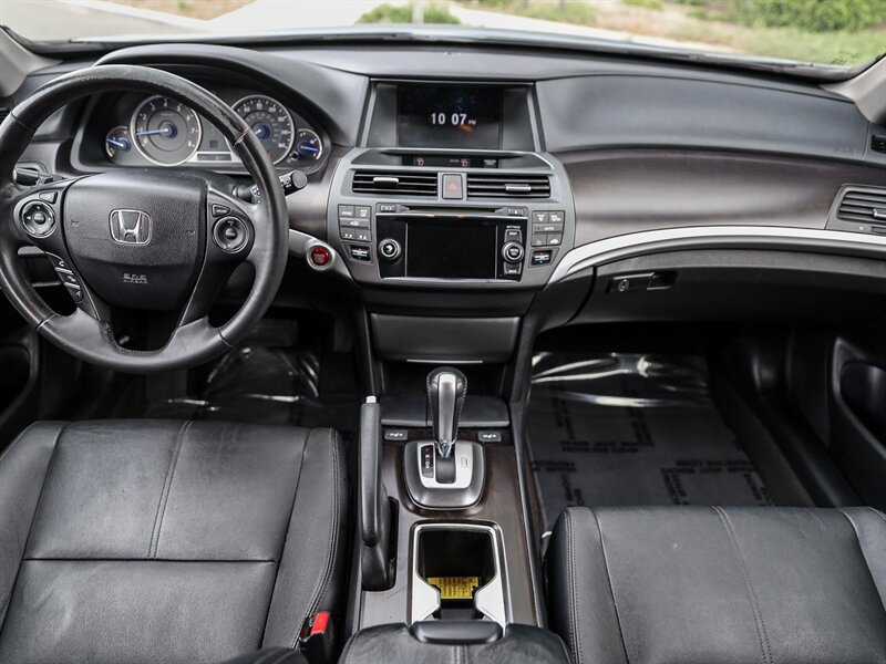 Used 2014 Honda Crosstour EX-L image 16