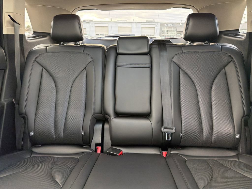 Certified 2021 Lincoln Nautilus Reserve w/ Cargo Utility Package image 19