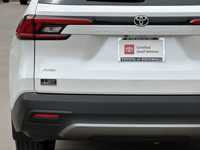 Used 2024 Toyota Grand Highlander Platinum image 5