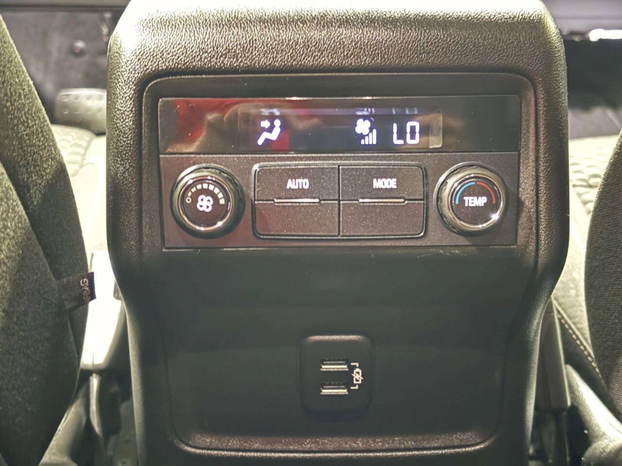 Used 2019 GMC Acadia SLE AWD/4WD image 24