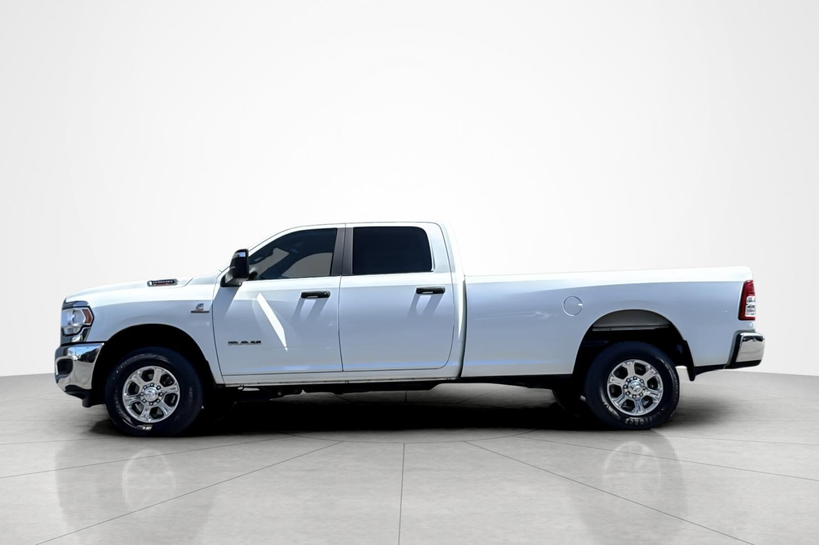Used 2023 RAM 2500 Big Horn w/ Level 1 Equipment Group AWD/4WD video 2