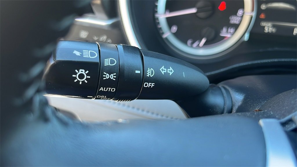 Used 2023 Toyota Highlander XLE image 33