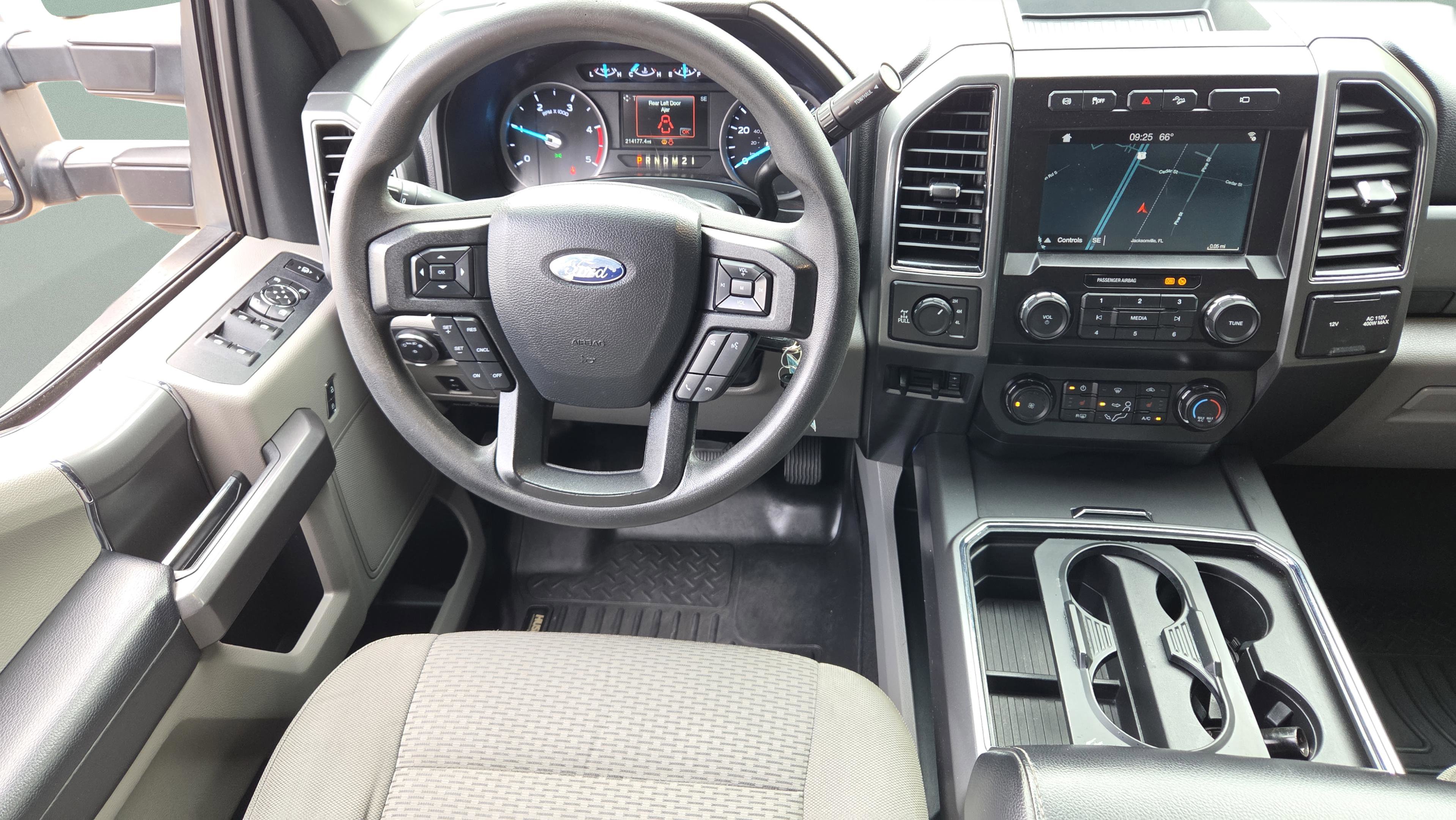 Used 2019 Ford F250 XLT w/ XLT Premium Package image 13