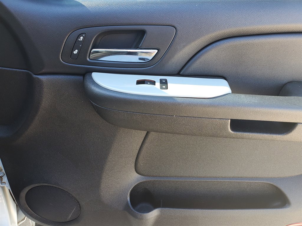 Used 2008 Chevrolet Tahoe LTZ w/ LTZ Preferred Equipment Group image 33