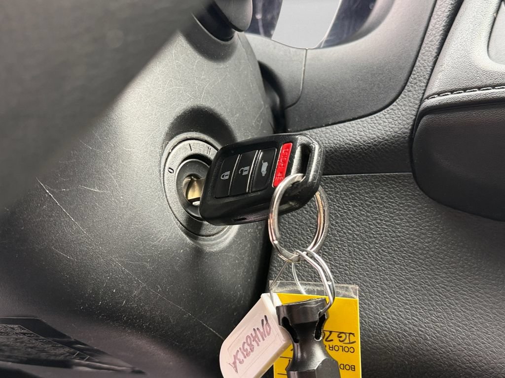 Used 2018 Honda HR-V LX image 27