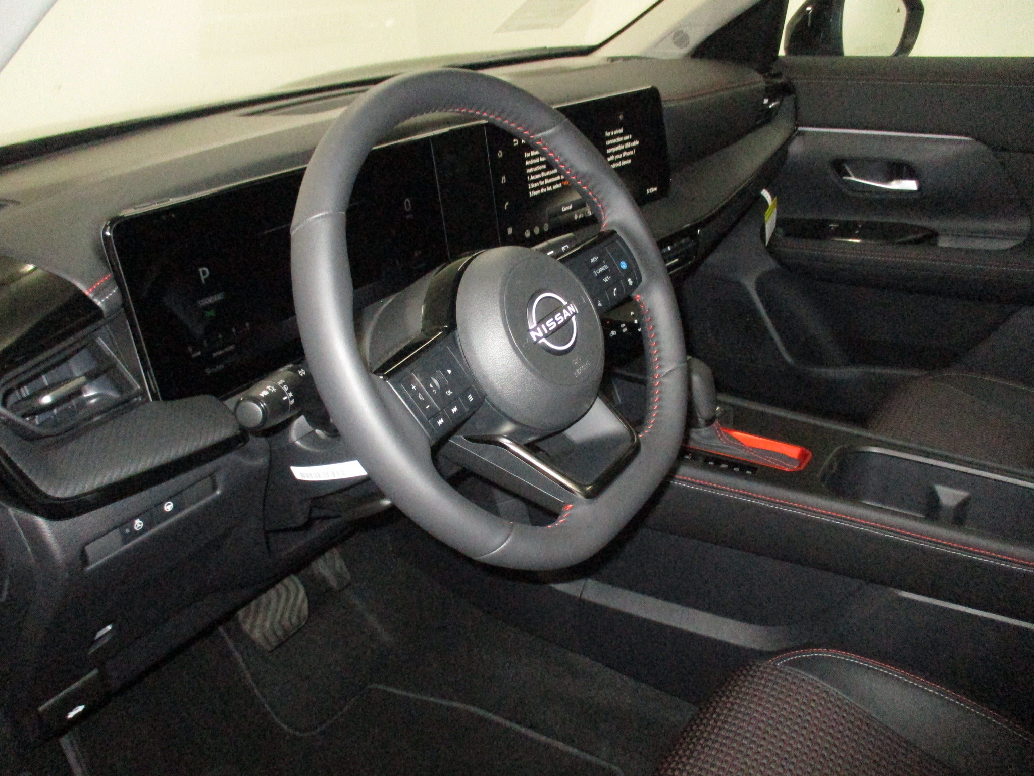 New 2026 Nissan Kicks SR w/ SR Premium Package AWD/4WD image 24