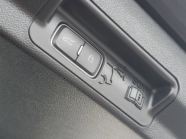 Certified 2023 Ford Explorer Limited w/ Limited Technology Package image 42