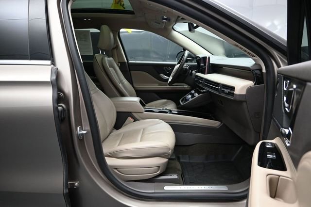 Used 2021 Lincoln Corsair Reserve AWD/4WD image 27