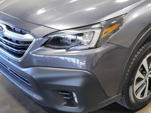 Used 2022 Subaru Outback Premium AWD/4WD image 9