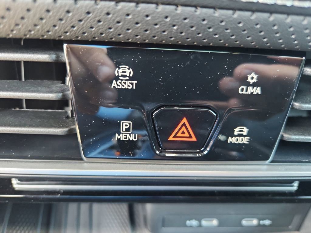 New 2026 Volkswagen Atlas Cross Sport SE image 26