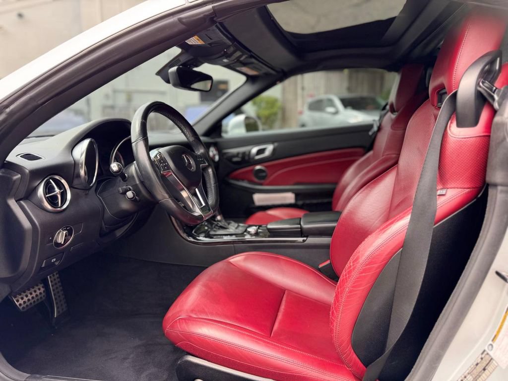 Used 2015 Mercedes-Benz SLK 250 image 20