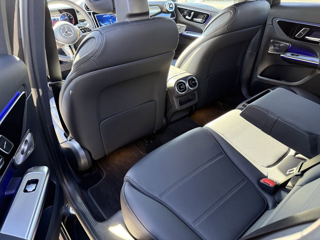 Certified 2025 Mercedes-Benz GLC 300 4MATIC image 23