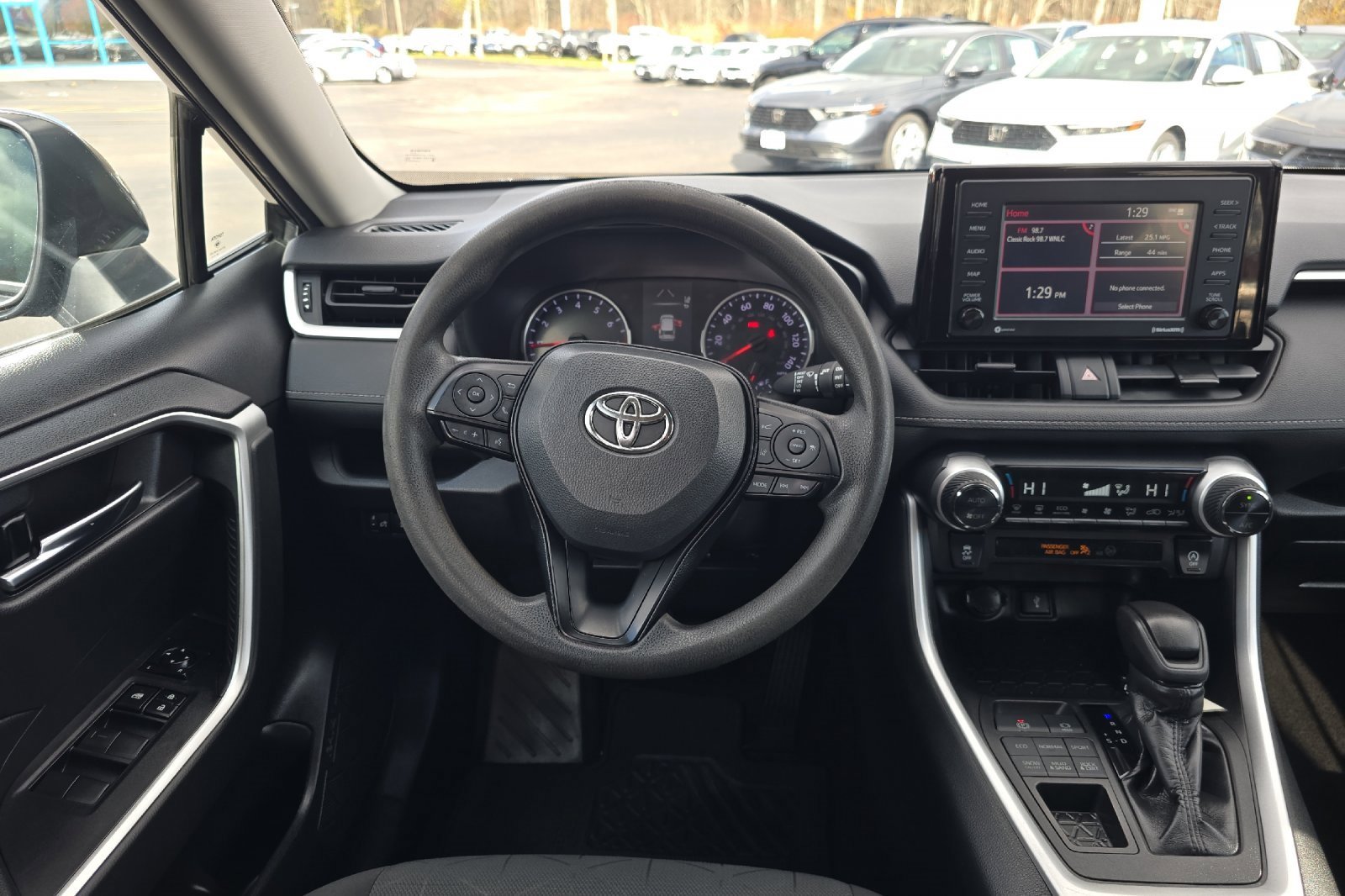 Used 2021 Toyota RAV4 XLE image 13