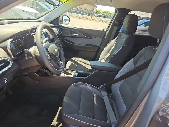 Used 2023 Chevrolet TrailBlazer LT w/ Convenience Package FWD image 10