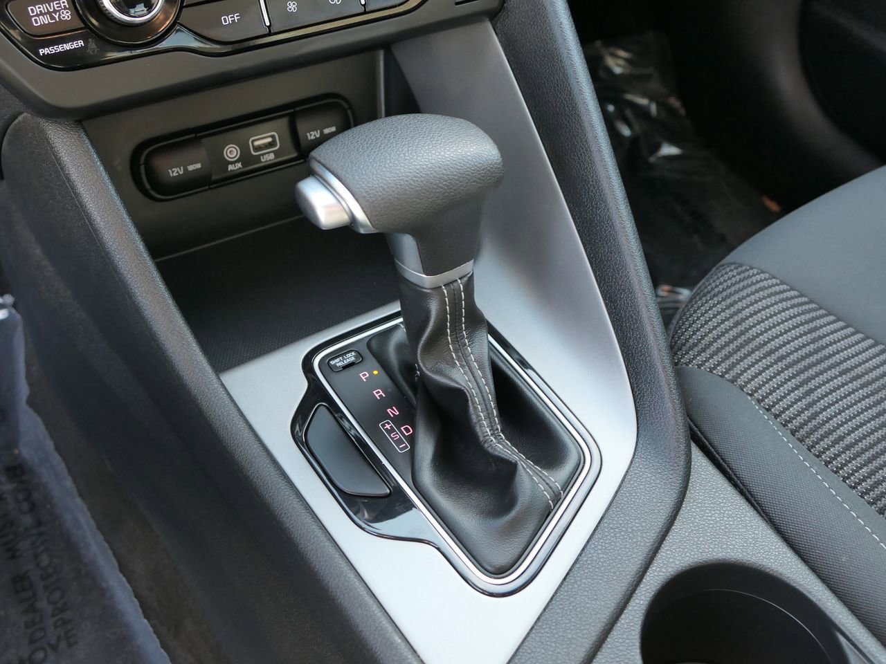 Used 2018 Kia Niro LX image 21