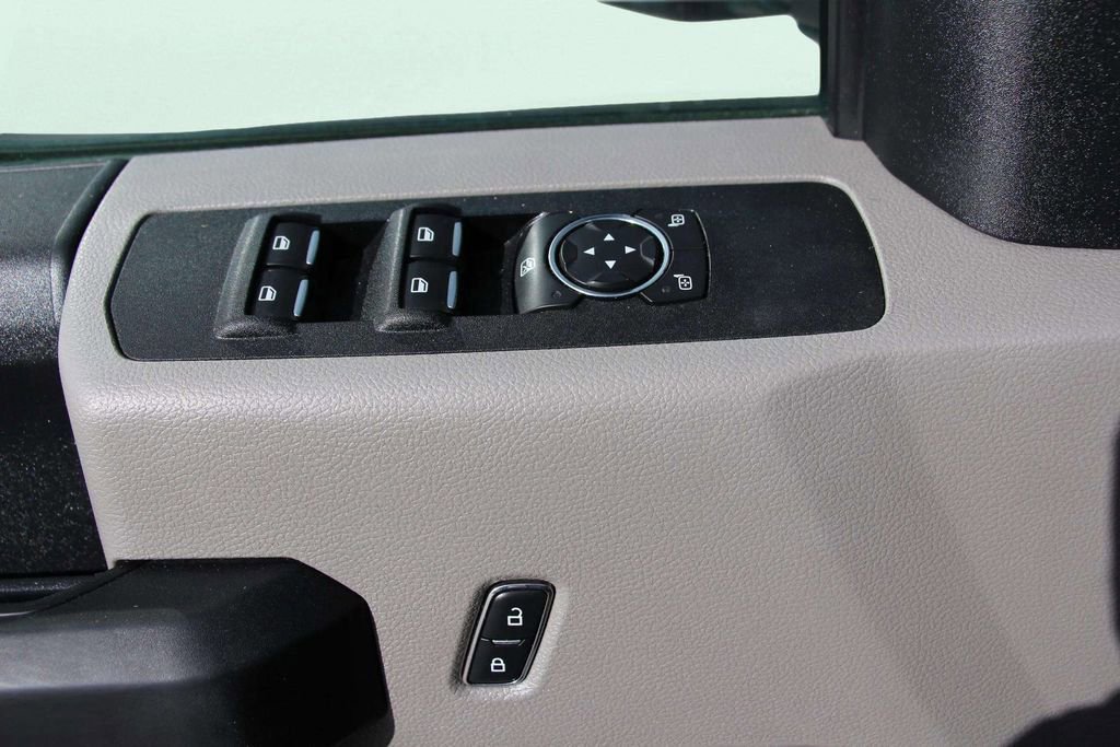 Used 2018 Ford F250 XL w/ Power Equipment Group image 45