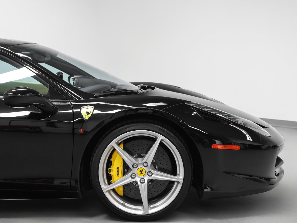 Used 2010 Ferrari 458 Italia Coupe RWD image 7