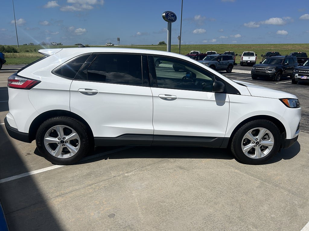 Used 2024 Ford Edge SE AWD/4WD image 6