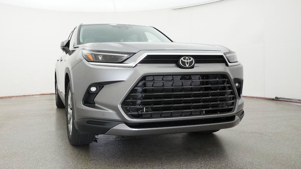 New 2026 Toyota Grand Highlander FWD image 33