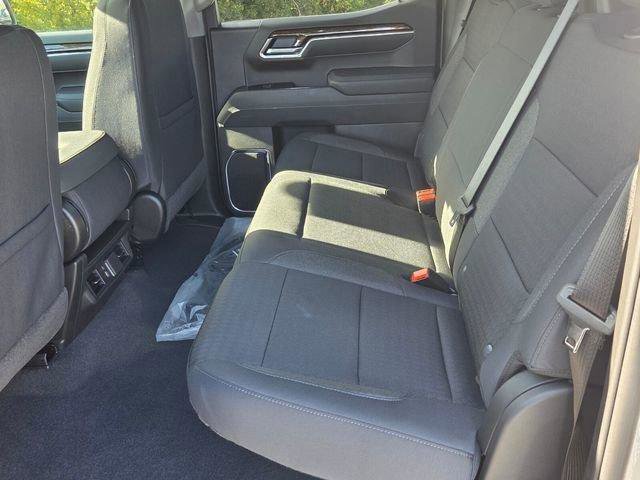 New 2026 GMC Sierra 1500 SLE w/ Preferred Package image 18