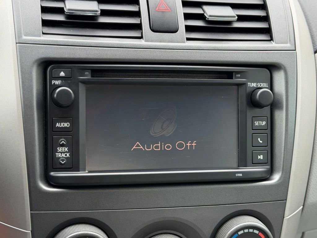 Used 2013 Toyota Corolla LE image 11