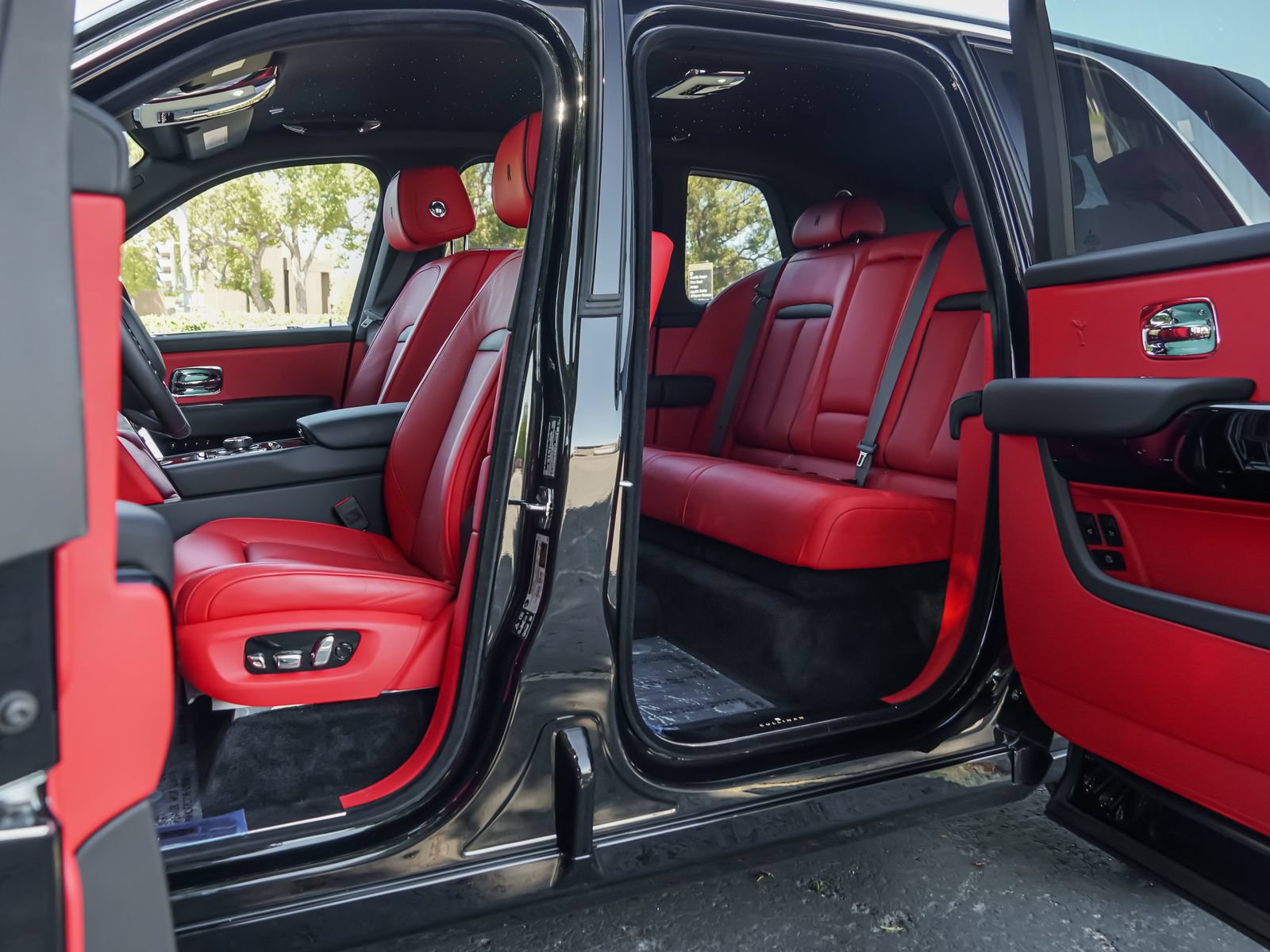 New 2026 Rolls-Royce Cullinan AWD/4WD image 24