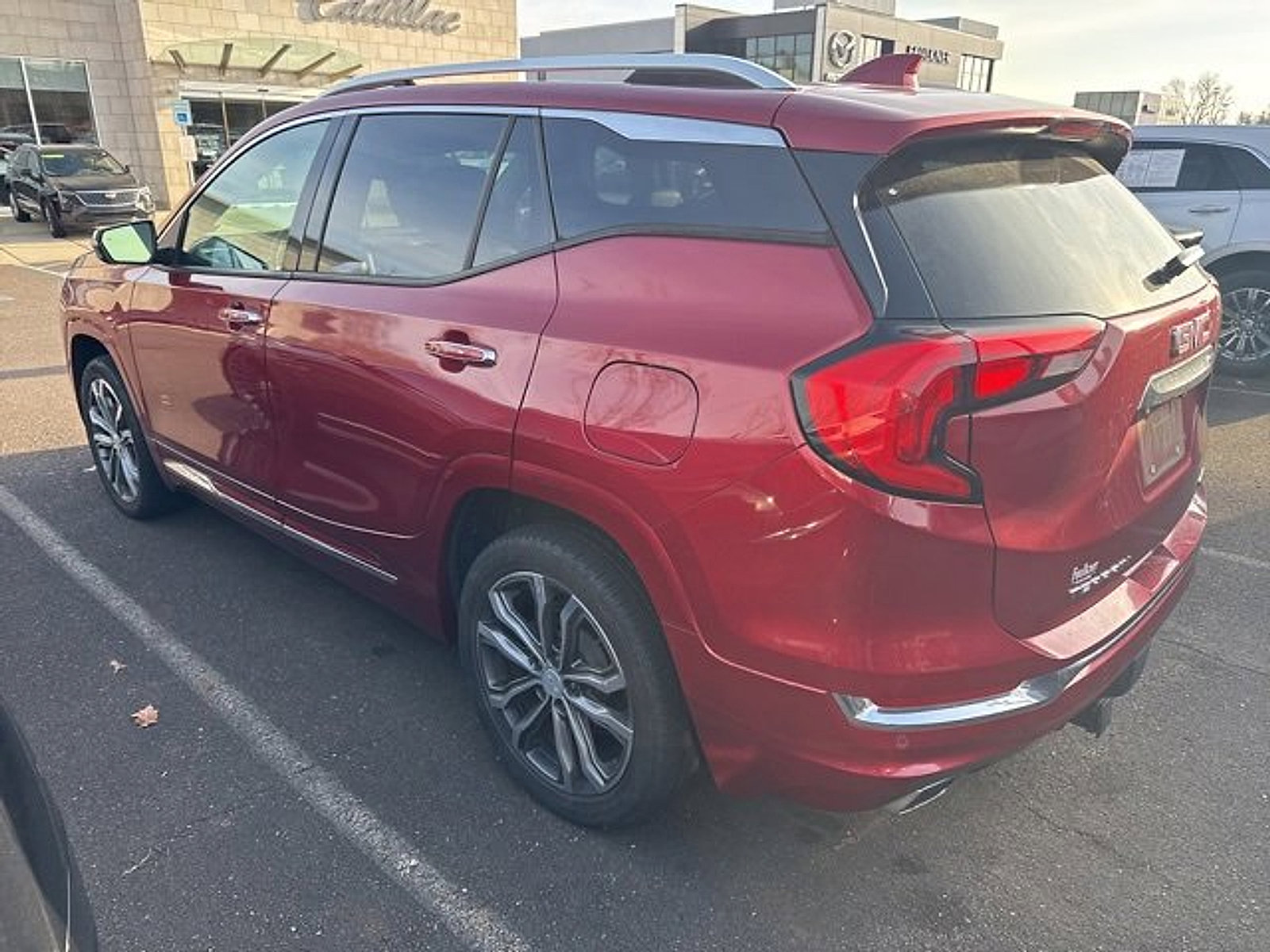 Used 2018 GMC Terrain Denali w/ Advanced Safety Package image 3