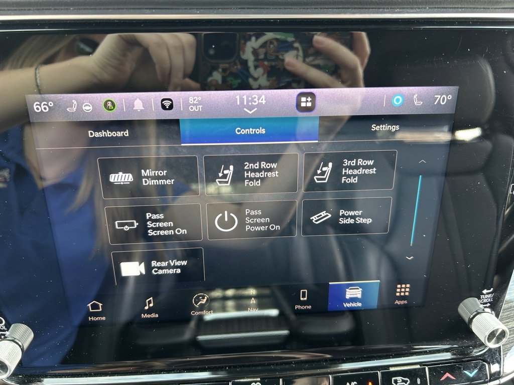 Used 2022 Jeep Wagoneer Series III w/ Premium Group I image 30