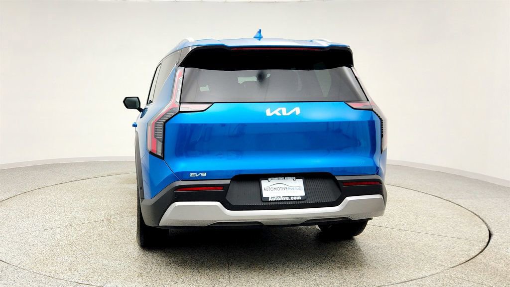 Used 2026 Kia EV9 Wind image 6