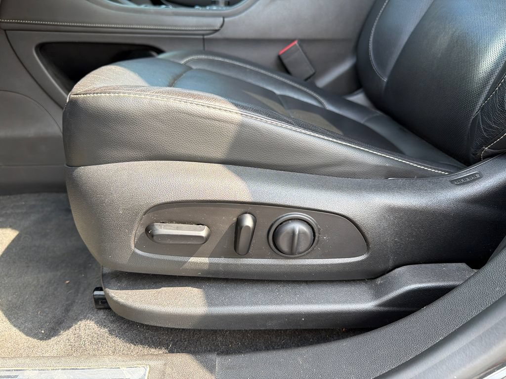 Used 2020 GMC Acadia SLT w/ Premium Package AWD/4WD image 28