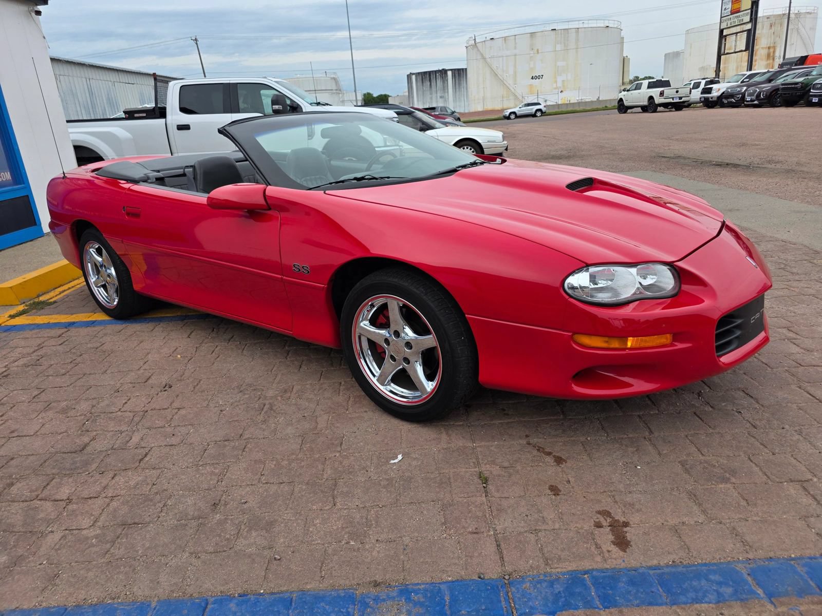 Used 1998 Chevrolet Camaro Z28 w/ SS Performance/Appearance Pkg RWD image 3