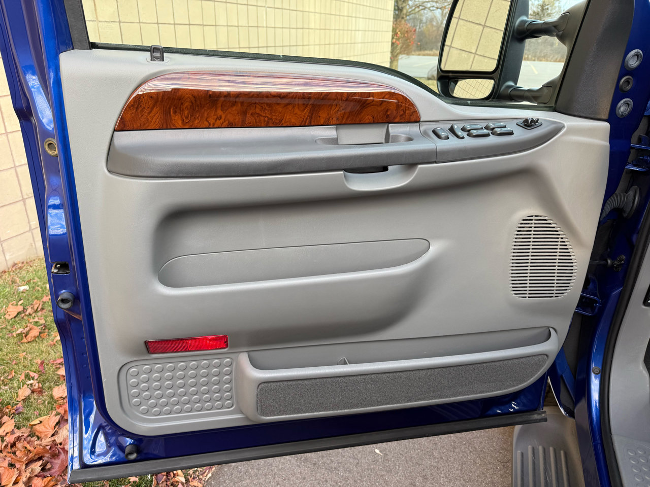 Used 2003 Ford F250 Lariat image 71