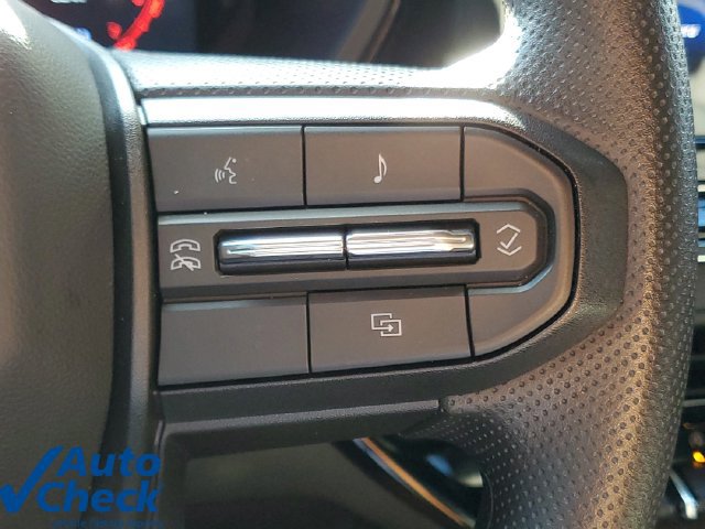 Used 2026 Chevrolet Colorado W/T RWD image 18