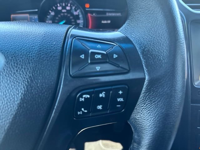 Used 2017 Ford Explorer XLT w/ Equipment Group 202A AWD/4WD image 19
