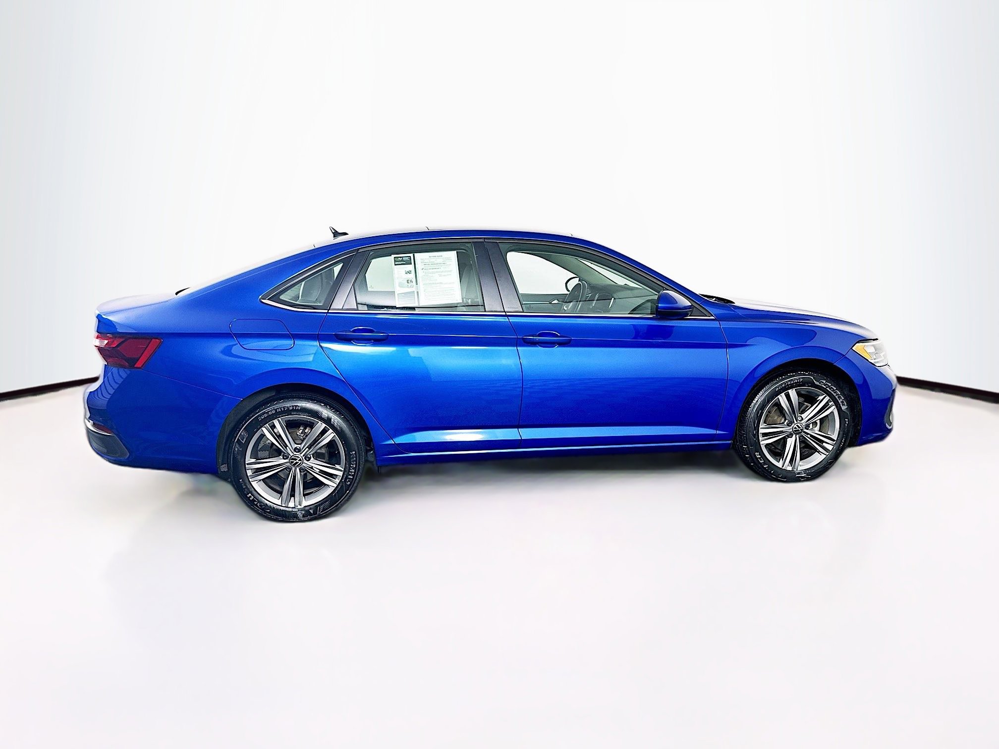 Used 2024 Volkswagen Jetta SE image 10